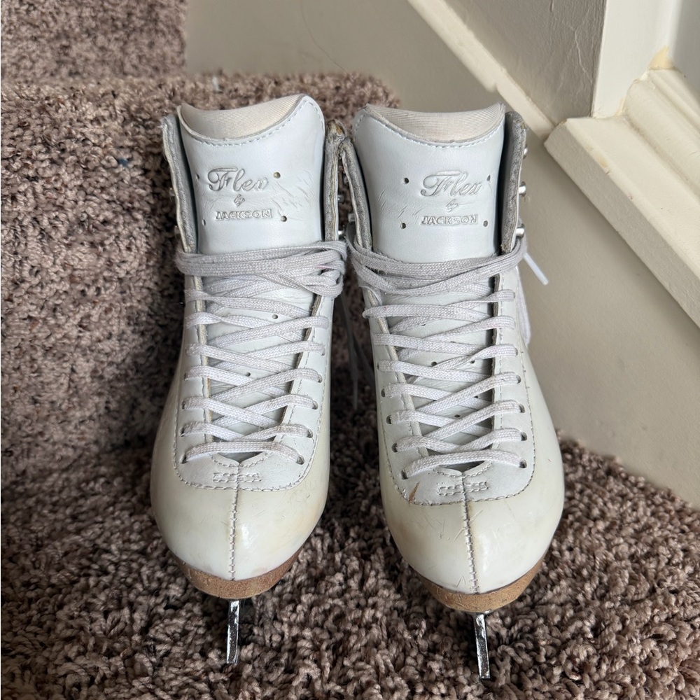 JACKSON flex figure skates girls 13